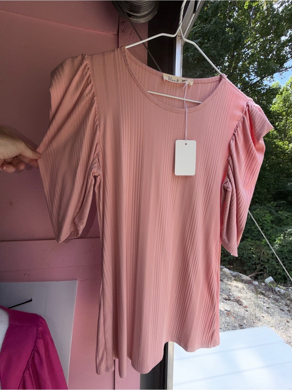 Vine and Love Pink Ribbed Puff Sleeve Women's Top💓 NWT medium